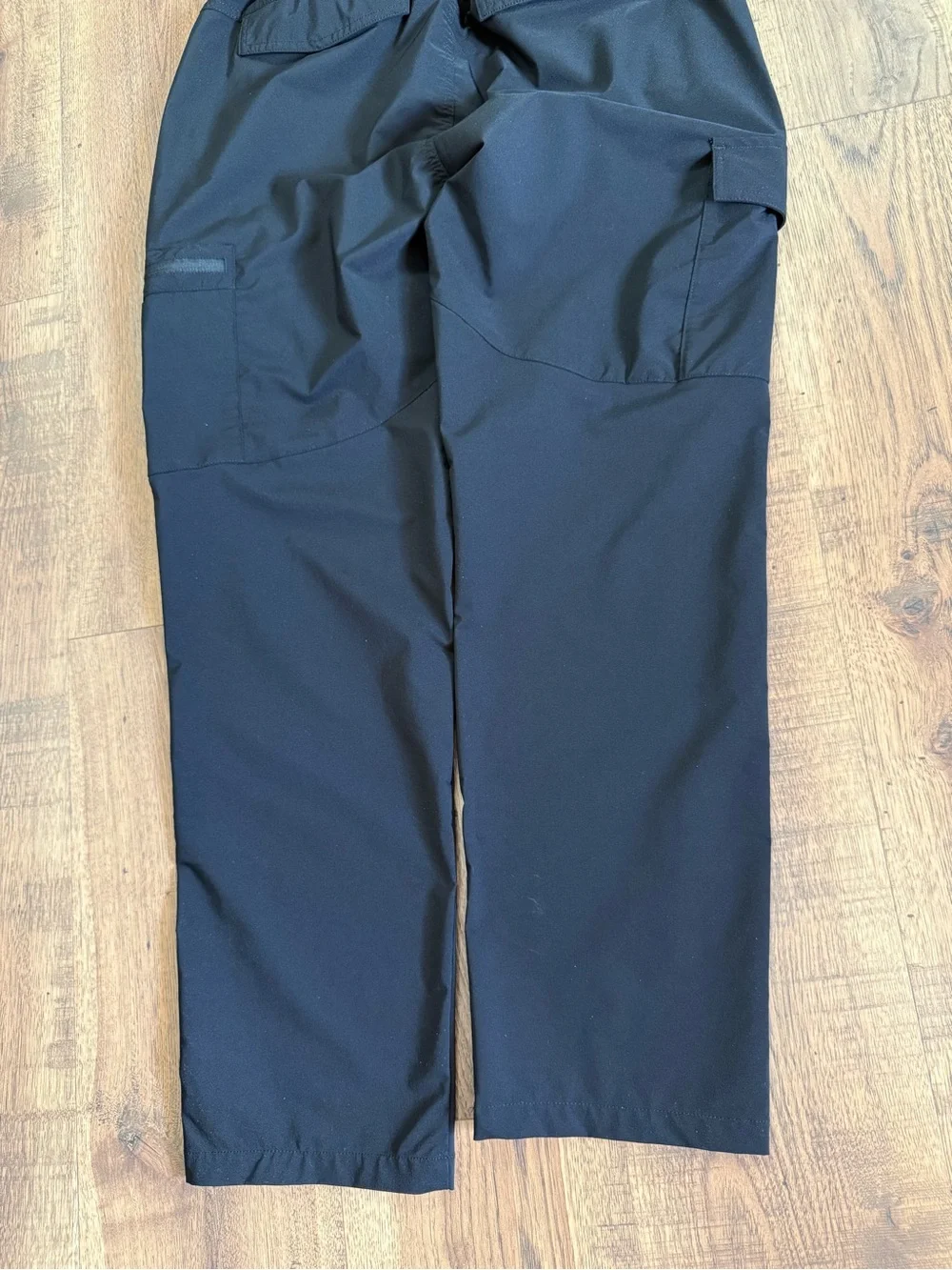 OUTDOORSPORTS Unisex Adult Black Cargo Pants L Regular Nylon Elastic Waist
